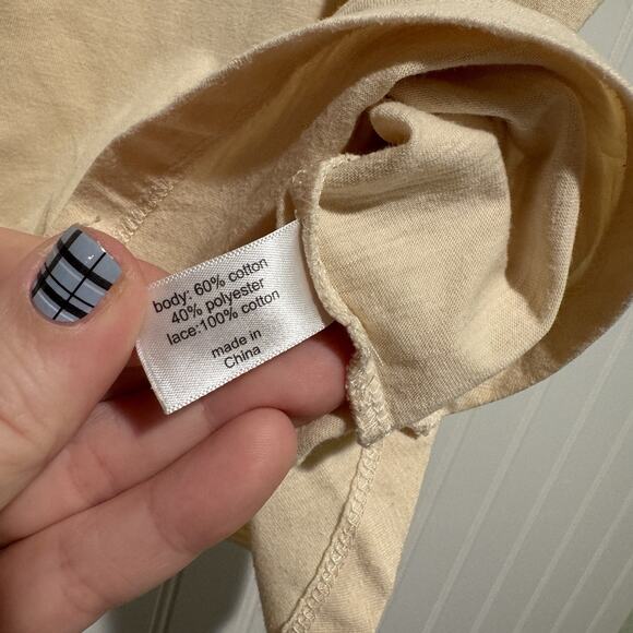 Lane Bryant Cream Cap Sleeve Eyelet Lace Yoke Top Plus Size 22/24 - Picture 5 of 6